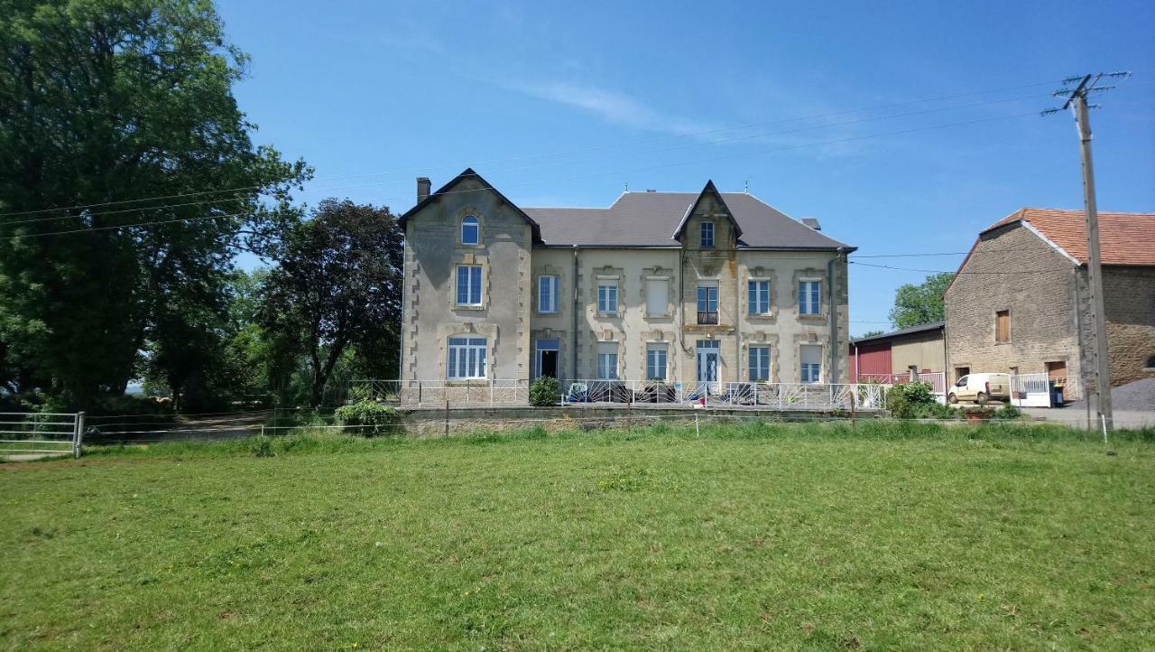 Jad Ranch Hotel Raucourt-et-Flaba Buitenkant foto